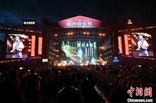 广西音乐节爆料视频,视听盛宴,青春狂欢纪实 第3张 广西音乐节爆料视频,视听盛宴,青春狂欢纪实 第3张